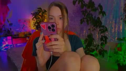 Snapshot of poli__ chatting on June 21, 8:17 am Martha online show from June 21, 8:17 am