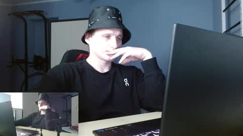 Poliglotjoe2 online show from February 7, 8:45 pm