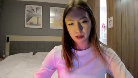 Snapshot of polihoney chatting on January 25, 8:42 pm Polina online show from January 25, 8:42 pm