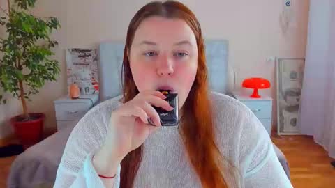 Snapshot of polinasallivan chatting on March 24, 11:48 am Polina online show from March 24, 11:48 am