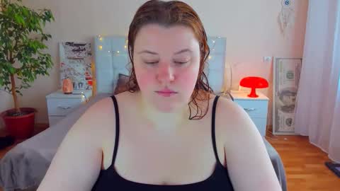 Snapshot of polinasallivan chatting on March 27, 12:05 pm Polina online show from March 27, 12:05 pm