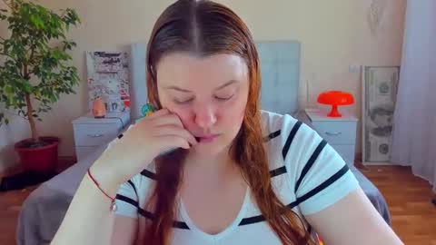 Snapshot of polinasallivan chatting on March 29, 12:38 pm Polina online show from March 29, 12:38 pm