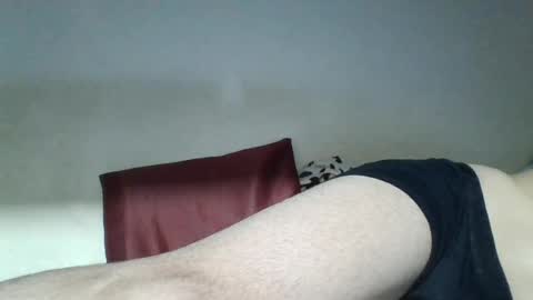 pollaa_19 online show from July 11, 10:33 pm