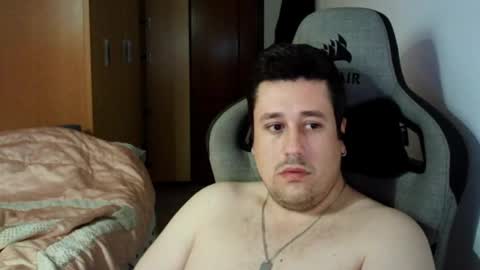 Snapshot of pollito_95 chatting on December 30, 6:49 pm Pollito online show from December 30, 6:49 pm