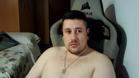 Snapshot of pollito_95 chatting on January 19, 5:28 pm Pollito online show from January 19, 5:28 pm