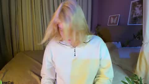 Polly online show from July 27, 1:12 am