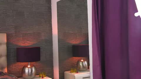 Snapshot of polly_curiouss chatting on April 29, 5:30 pm polly_curiouss online show from April 29, 5:30 pm