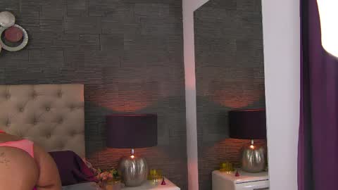 Snapshot of polly_curiouss chatting on May 21, 4:03 pm polly_curiouss online show from May 21, 4:03 pm
