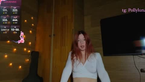 Snapshot of polly_luna chatting on May 13, 3:09 pm Polly online show from May 13, 3:09 pm