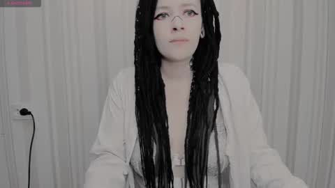 Snapshot of polly_wow chatting on November 28, 5:32 am Polly online show from November 28, 5:32 am