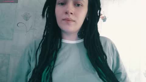 Snapshot of polly_wow chatting on December 23, 6:55 am Polly online show from December 23, 6:55 am