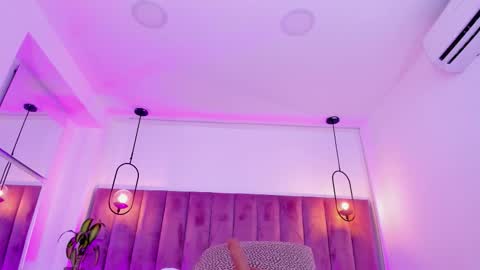 POLLY online show from March 18, 11:02 am