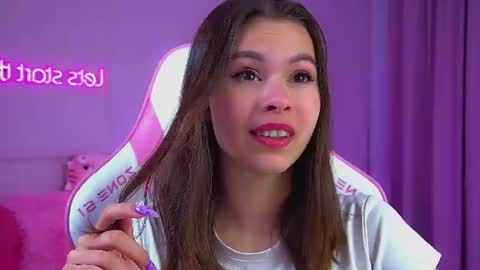 Polly online show from June 28, 7:31 pm