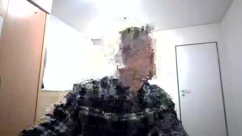 Snapshot of pommesmiteiscreme chatting on January 6, 7:13 pm pommesmiteiscreme online show from January 6, 7:13 pm