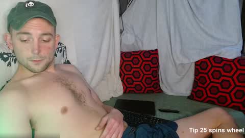 Snapshot of poppunk4life chatting on January 16, 3:23 am Kyle online show from January 16, 3:23 am