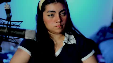 Poppy Kensington online show from May 11, 8:39 pm