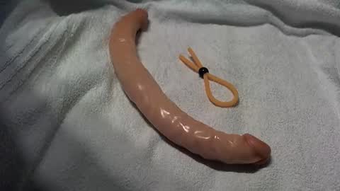 Snapshot of pornaddicted32 chatting on December 25, 1:53 am Nick online show from December 25, 1:53 am