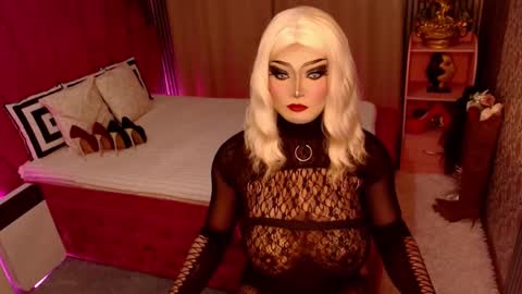 Snapshot of pornstarshaina chatting on December 23, 10:12 pm pornstarshaina online show from December 23, 10:12 pm