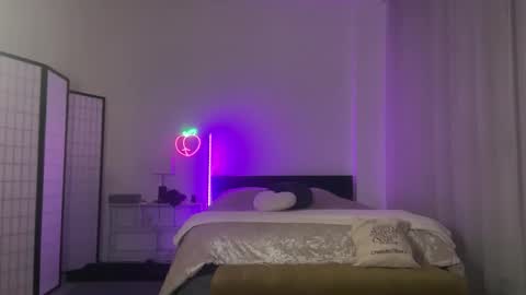 Portia Banks online show from April 14, 2:39 am