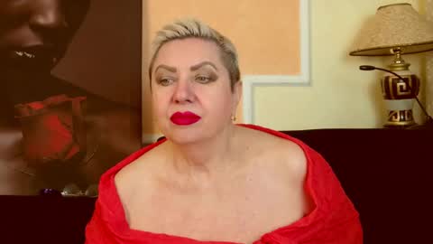 LADY POSH online show from May 19, 7:20 pm