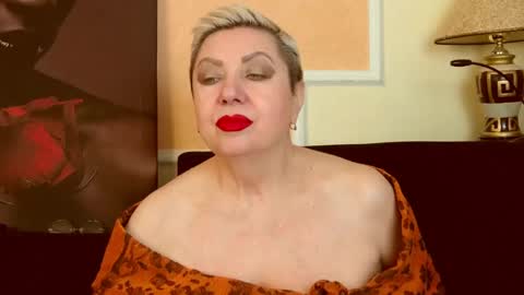 LADY POSH online show from May 27, 7:55 pm
