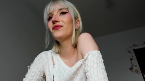 Snapshot of positivevibess chatting on January 7, 1:14 pm positivevibess online show from January 7, 1:14 pm