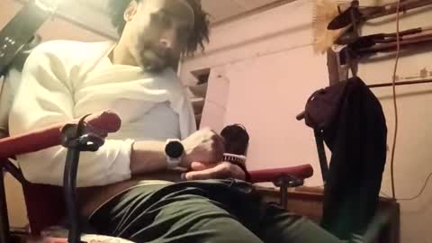 Snapshot of poundgame0710 chatting on March 18, 10:57 pm PipeLayerPlayer007 online show from March 18, 10:57 pm