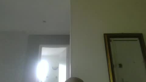 Snapshot of pourquoi_toi chatting on October 19, 3:23 pm pourquoi_toi online show from October 19, 3:23 pm