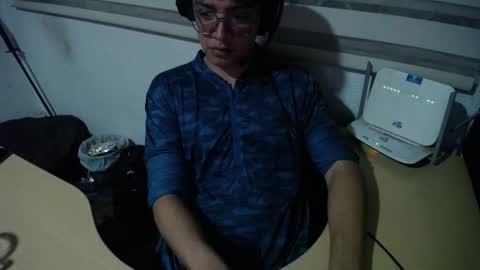 powerfulzeus2 online show from January 9, 2:14 am