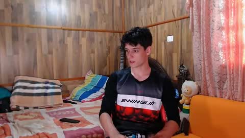 Snapshot of powertwinky chatting on January 28, 9:19 pm chris independent  online show from January 28, 9:19 pm