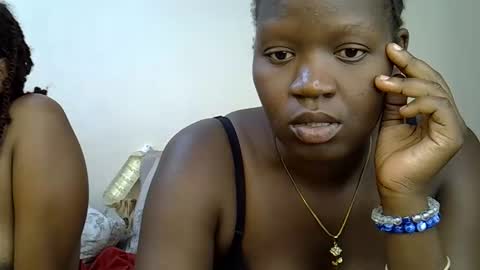 Snapshot of precious_gift chatting on November 9, 12:36 pm precious_gift online show from November 9, 12:36 pm