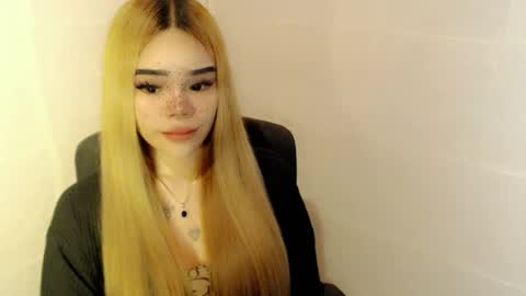 Snapshot of preciousangel69xxx chatting on July 12, 12:01 am MAXXINE online show from July 12, 12:01 am
