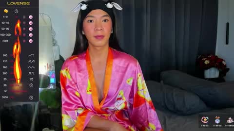 Julia Flores online show from October 23, 3:06 am