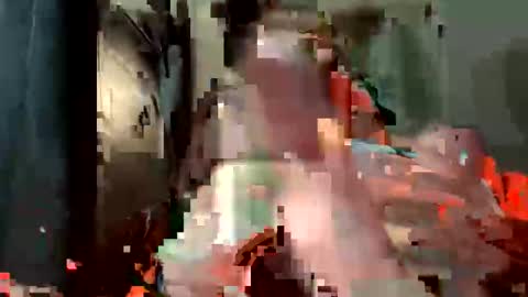 Snapshot of precum1981fast chatting on May 8, 10:31 am precum1981fast online show from May 8, 10:31 am