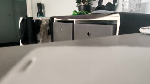 precummilker online show from September 10, 5:51 am