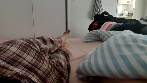 precummilker online show from January 11, 9:47 am