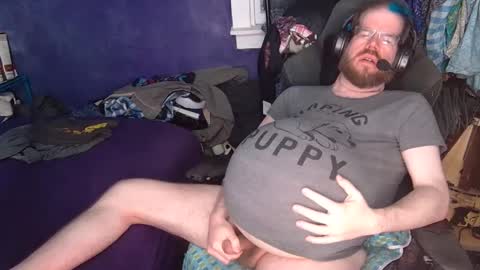 Snapshot of pregnantpup chatting on November 29, 11:08 pm pregnantpup online show from November 29, 11:08 pm
