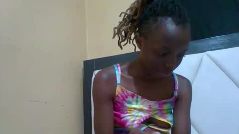 lynn online show from February 10, 9:19 pm