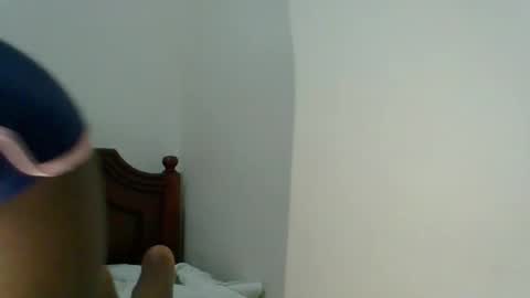 Snapshot of prettie_petitee chatting on March 28, 3:55 pm prettie_petitee online show from March 28, 3:55 pm