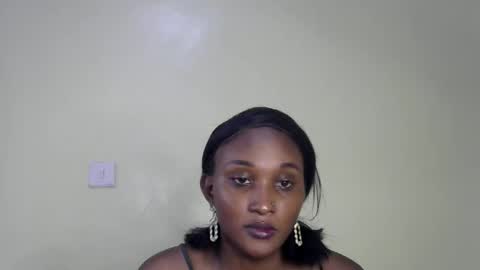 Snapshot of prettiekelly chatting on February 27, 8:17 am prettiekelly online show from February 27, 8:17 am