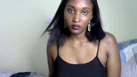 Snapshot of prettiekelly chatting on March 6, 5:22 pm prettiekelly online show from March 6, 5:22 pm