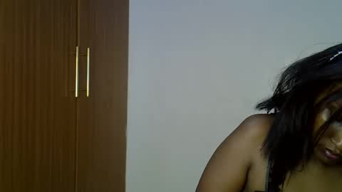 Snapshot of prettiekelly chatting on March 9, 12:53 am prettiekelly online show from March 9, 12:53 am
