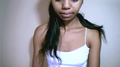 prettiethalia online show from March 1, 11:34 am