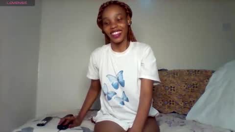 pretty253 online show from May 17, 6:48 pm