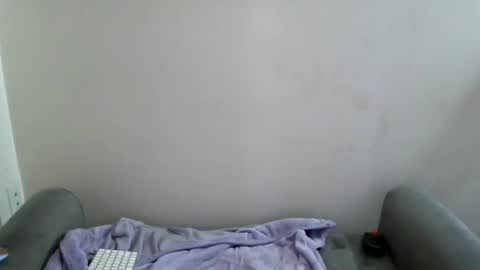 Yasmine pretty online show from February 5, 12:48 am