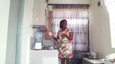 Snapshot of pretty_beib chatting on September 18, 7:32 am Karol online show from September 18, 7:32 am