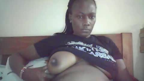 Snapshot of pretty_beib chatting on October 15, 3:28 am Karol online show from October 15, 3:28 am