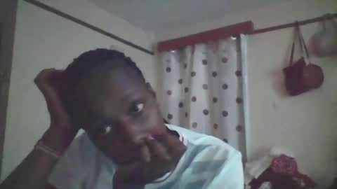 Snapshot of pretty_beib chatting on November 1, 2:08 pm Karol online show from November 1, 2:08 pm