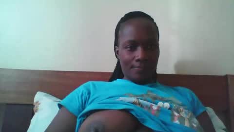 Snapshot of pretty_beib chatting on November 7, 4:23 am Karol online show from November 7, 4:23 am