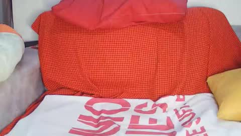 Snapshot of pretty_dollx01 chatting on October 19, 12:28 pm Pretty dollx01 online show from October 19, 12:28 pm